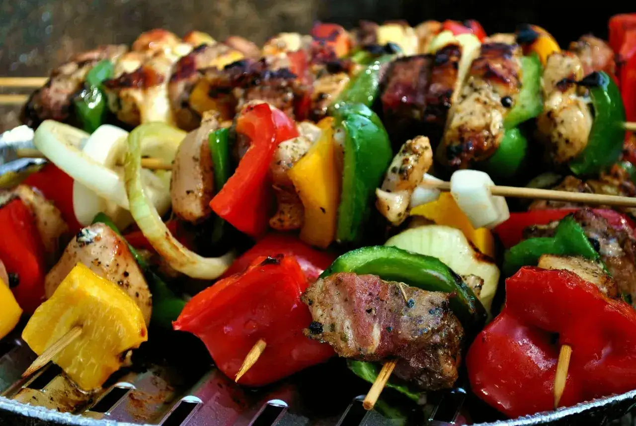 Zdjęcie Najlepsze marynaty do szaszłyków drobiowych, które zachwycą smakiem