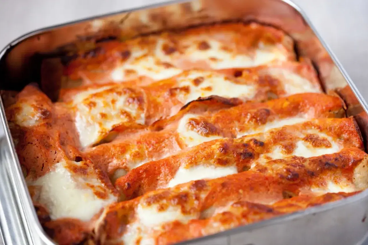 Zdjęcie Sycący obiad w 20 minut? Spróbuj naleśników z farszem mięsnym