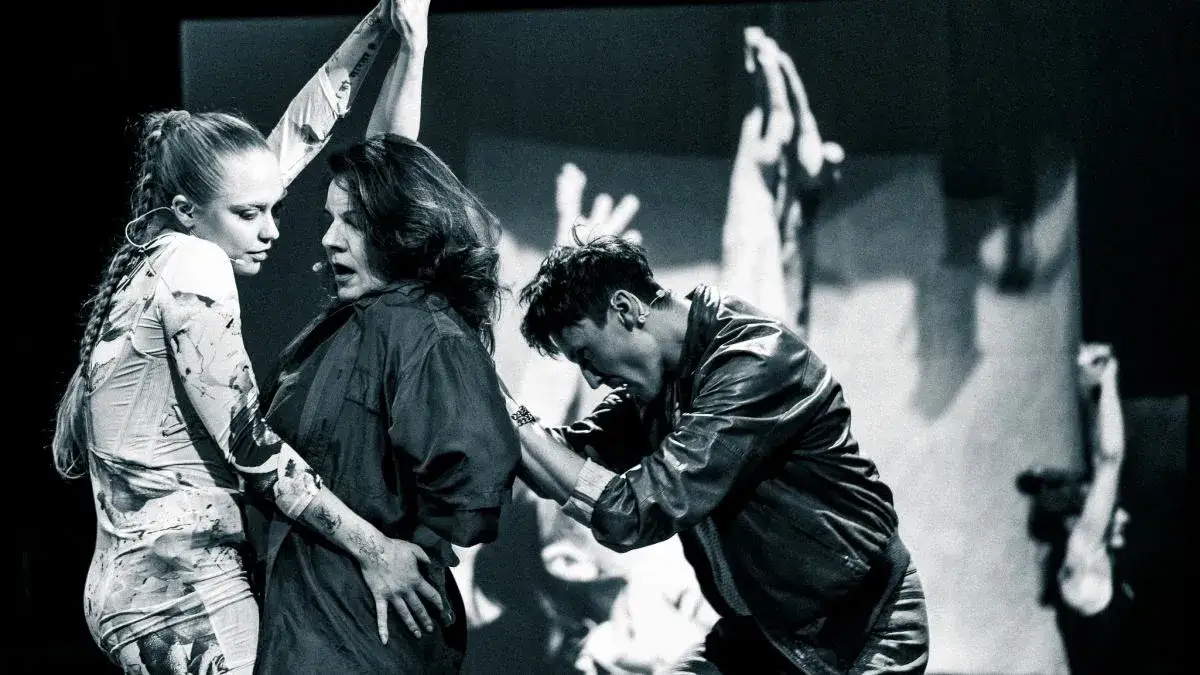 Zdjęcie Czego nie widać w teatrze jaracza &ndash; zaskakujące kulisy spektaklu