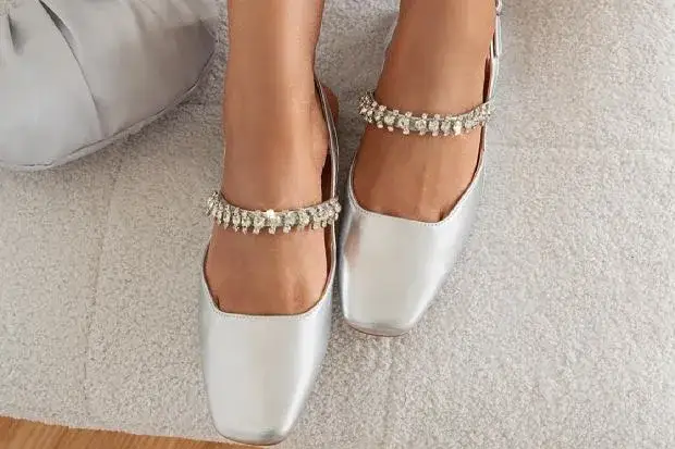 Zdjęcie Jakie buty zamiast szpilek - modne i wygodne alternatywy na każdą okazję