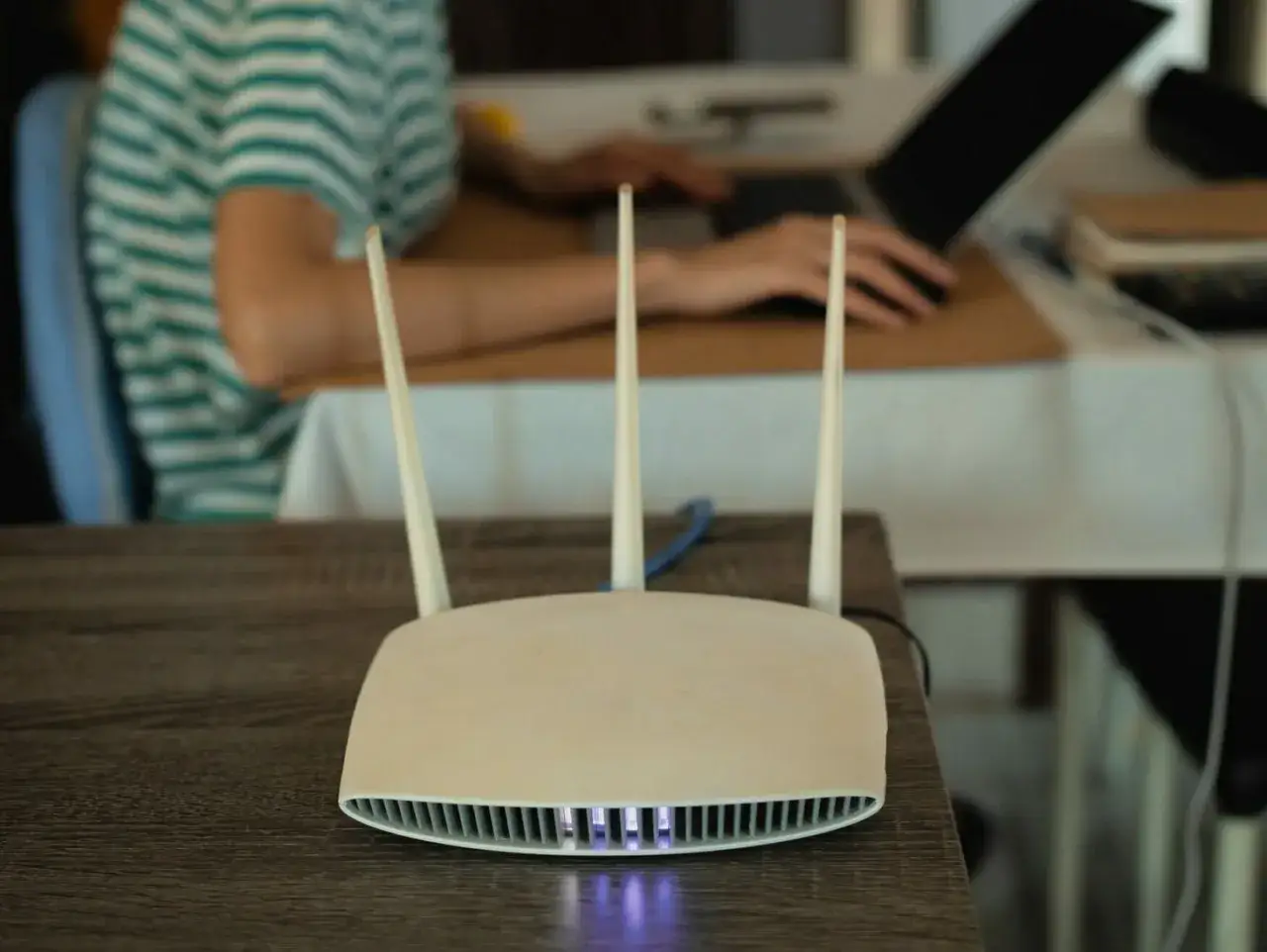 Zdjęcie Najlepsze routery do internetu mobilnego – uniknij słabych połączeń