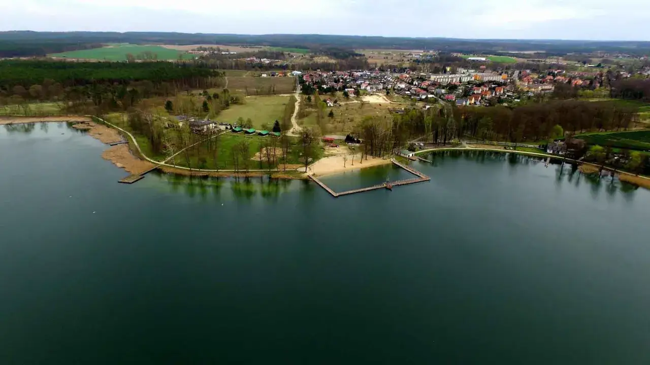Zdjęcie Jezioro Czyste Wielkie – najczystszy zbiornik w Ośnie Lubuskim