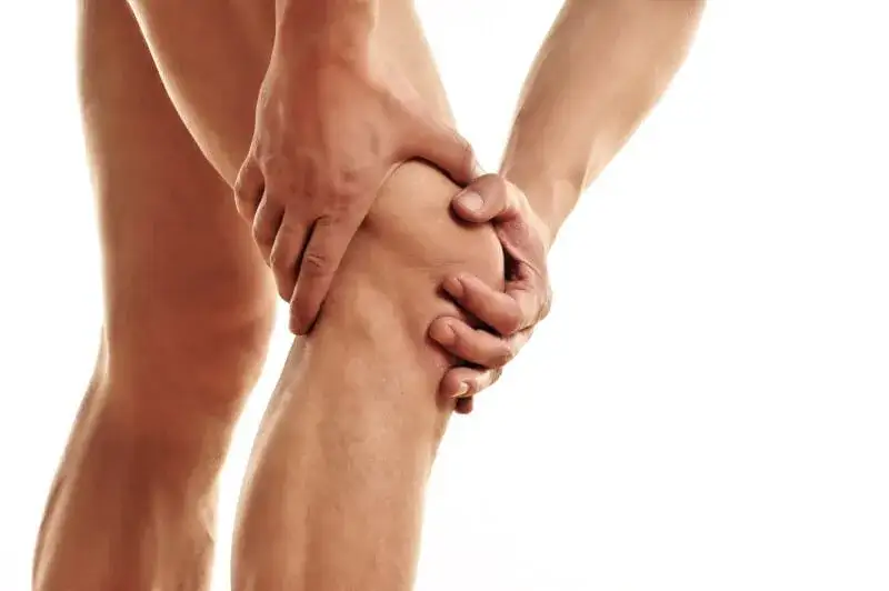 Zdjęcie Skuteczne metody na ból kolan po bieganiu – jak leczyć?