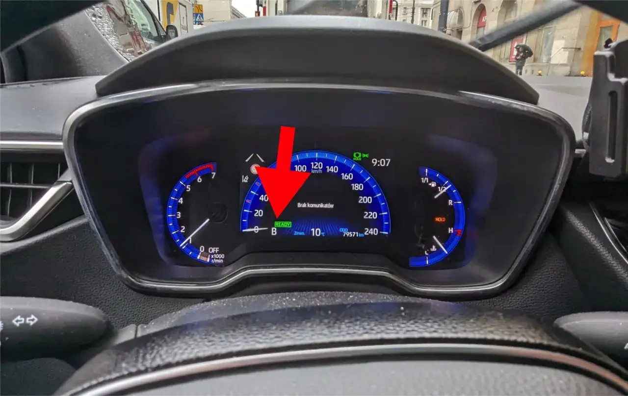 Zdjęcie Co oznacza b na skrzyni biegów i jak wykorzystać ten tryb w praktyce