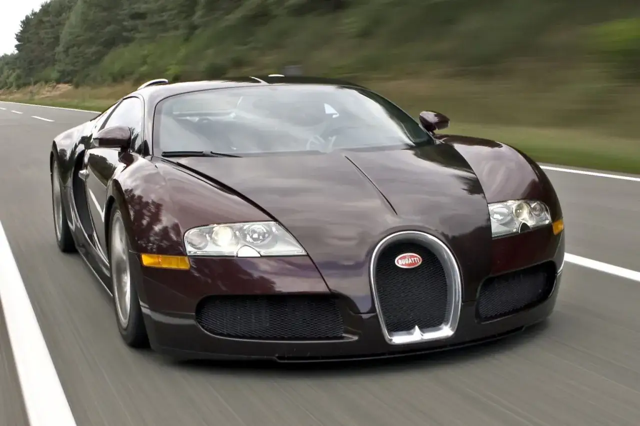 Zdjęcie Ile kosztuje Bugatti Veyron? Ceny używanych i nowych modeli w 2023 roku