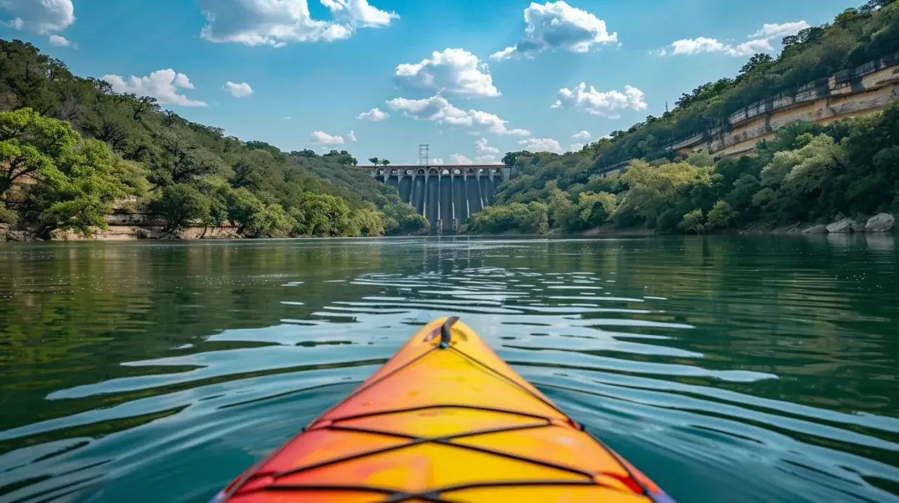Zdjęcie Spływ Sanem od zapory: Dlaczego to hit wśród początkujących?