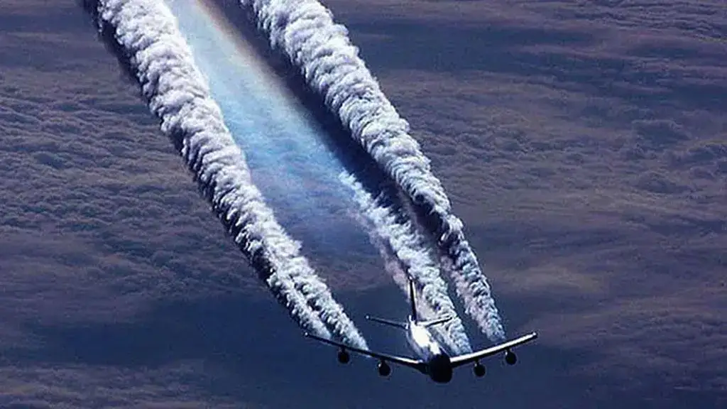 Zdjęcie Co to jest zjawisko chemtrails i dlaczego jest uważane za mit?