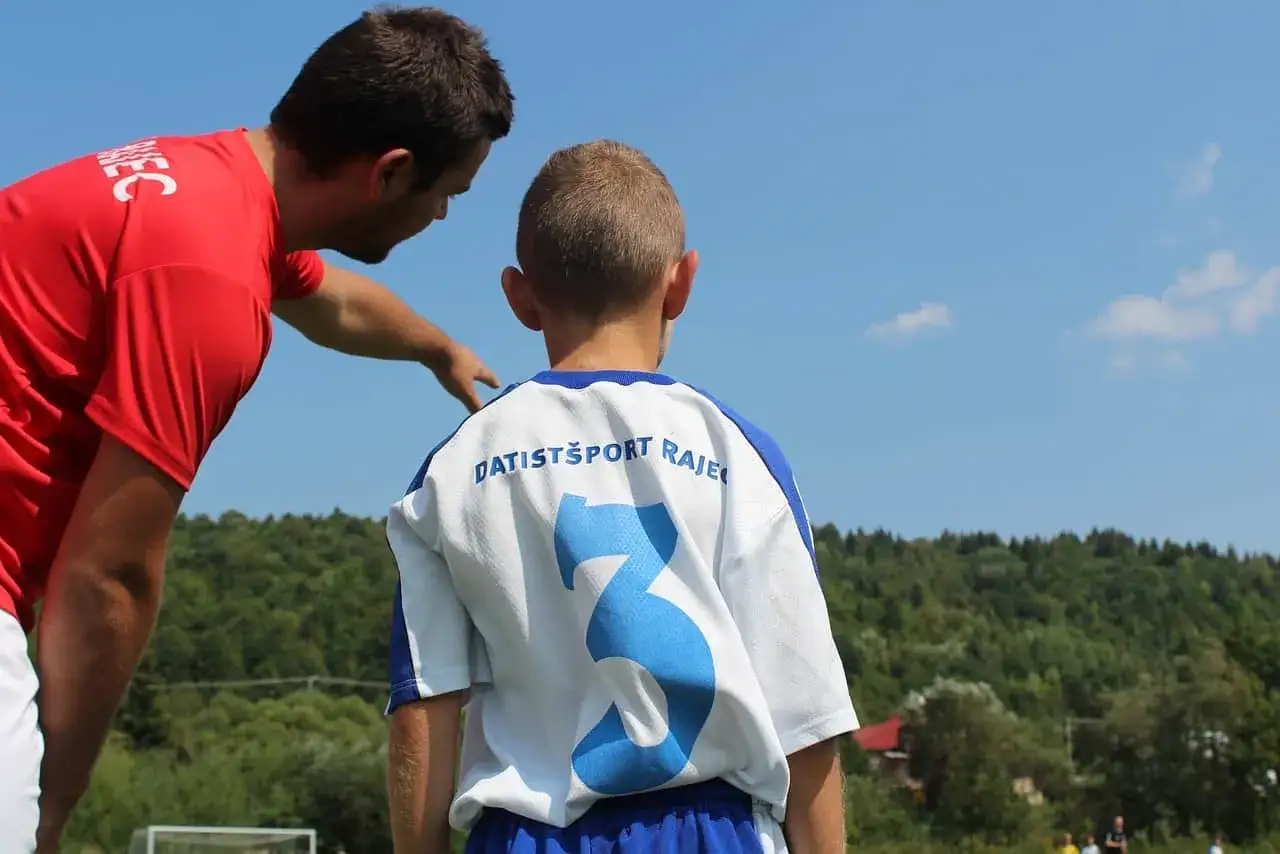 Zdjęcie Ile zarabia trener piłki nożnej? Zaskakujące różnice w wynagrodzeniach