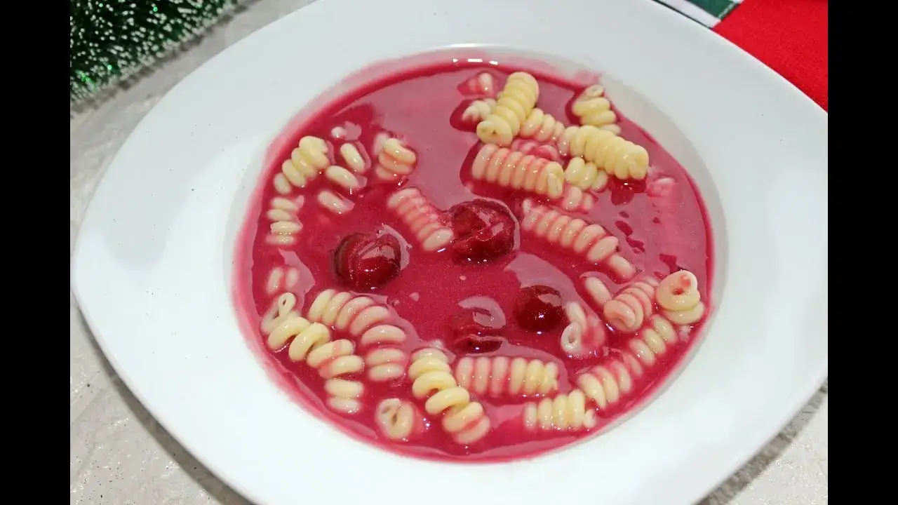 Zdjęcie Jak ugotować zupę wiśniową, która zachwyci smakiem i aromatem