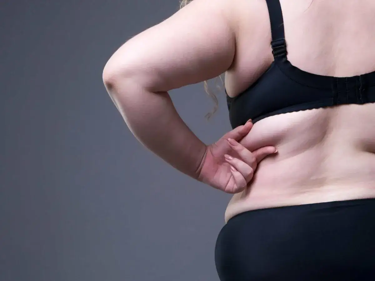 Zdjęcie Skuteczne metody na pozbycie się tłuszczu z plec&oacute;w i ujędrnienie sk&oacute;ry