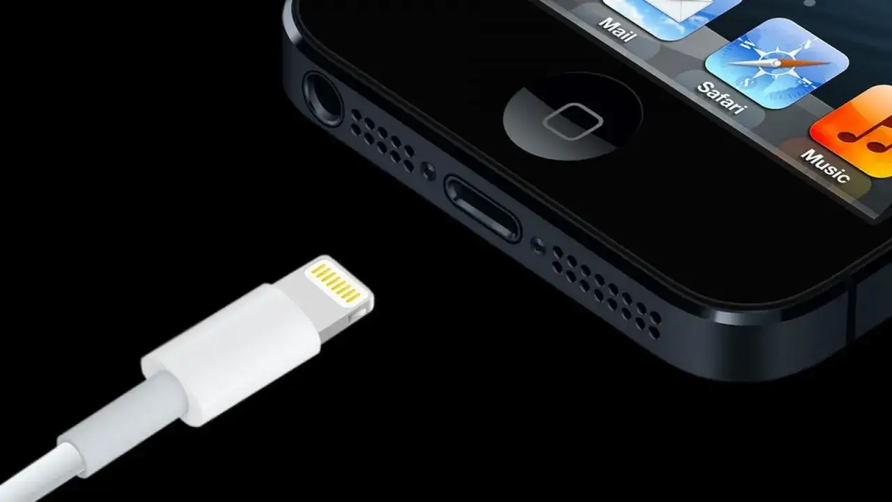 Zdjęcie Jak podłączyć iPhone do samochodu – proste kroki bez problemów z CarPlay i Bluetooth