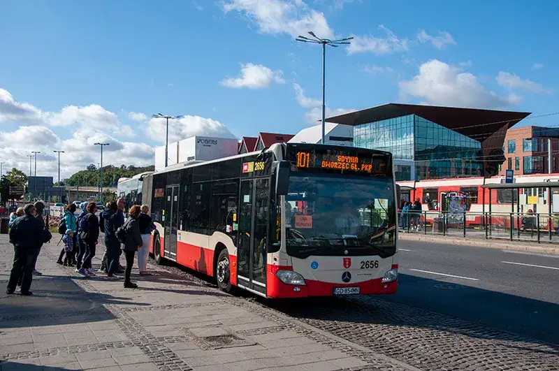 Zdjęcie MZK Gdynia rozkład jazdy – uniknij spóźnień i planuj podróż efektywnie