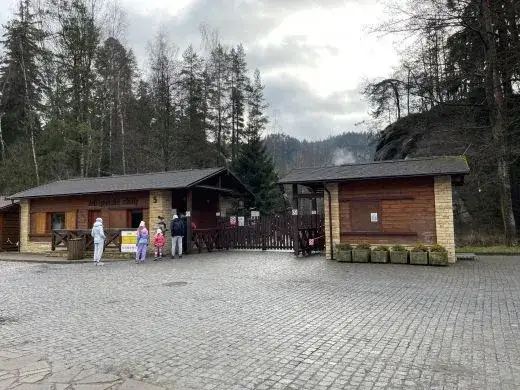 Zdjęcie Adršpach: Gdzie zjeść? Sprawdzone restauracje i tanie opcje