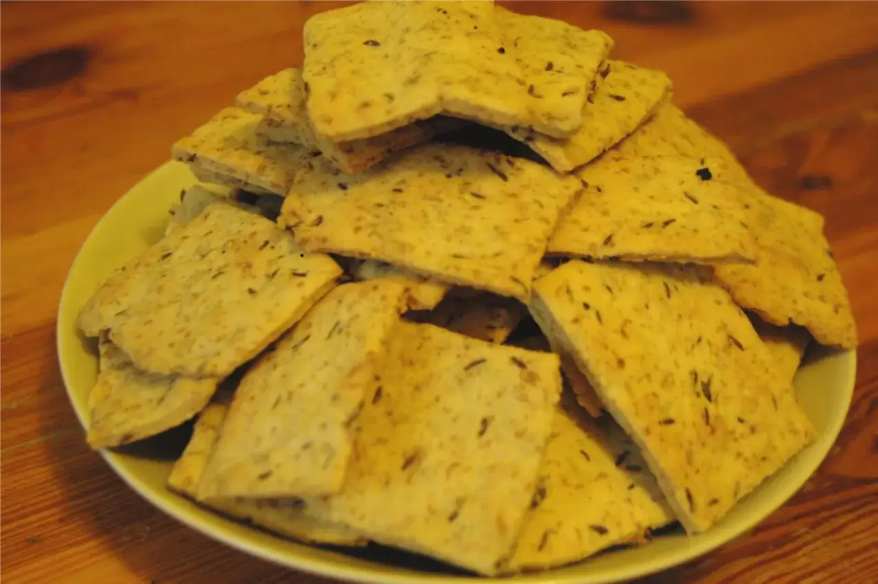 Zdjęcie Czy sucharki są dietetyczne? Odkryj ich ukryte kalorie i wartości odżywcze