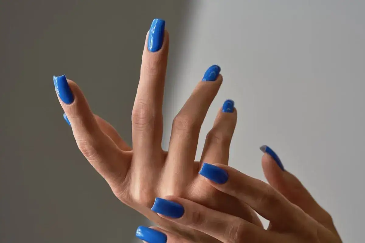 Zdjęcie Jakie paznokcie na lato? Odkryj najmodniejsze kolory i wzory