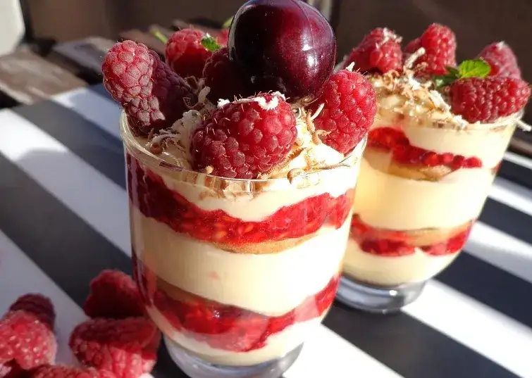 Zdjęcie Pyszne desery z serka mascarpone i galaretki, które musisz spróbować