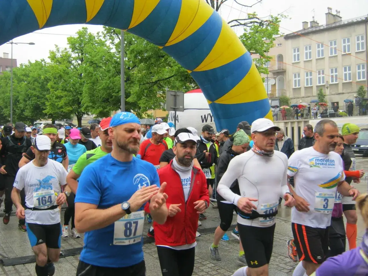 Zdjęcie Maraton Beskid Niski: Wyzwanie dla biegaczy w górskim raju