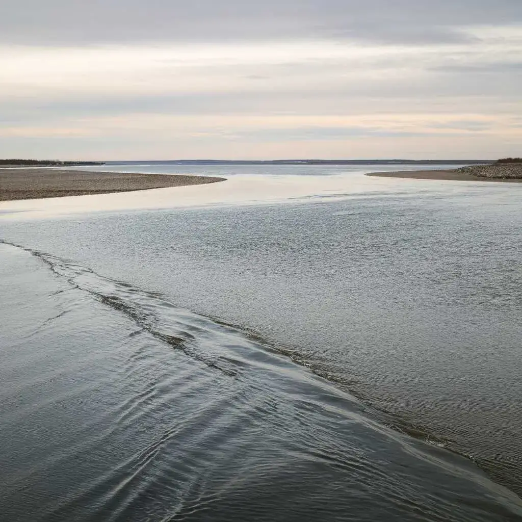 Zdjęcie Ile rzek wpływa do Bałtyku? Odkryj ich znaczenie dla ekosystemu
