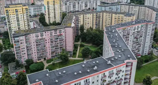 Zdjęcie Ile kosztuje metr kwadratowy mieszkania w bloku – poznaj ceny w Polsce