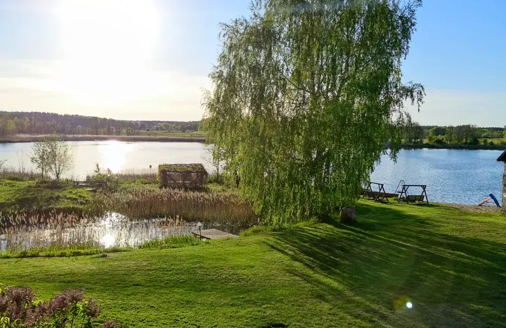 Zdjęcie Gdzie z przyczepą kempingową na Mazury? Odkryj najlepsze miejsca