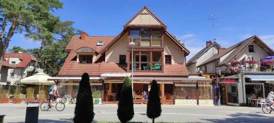 Zdjęcie Pogorzelica gdzie zjeść: najlepsze miejsca na smaczny posiłek