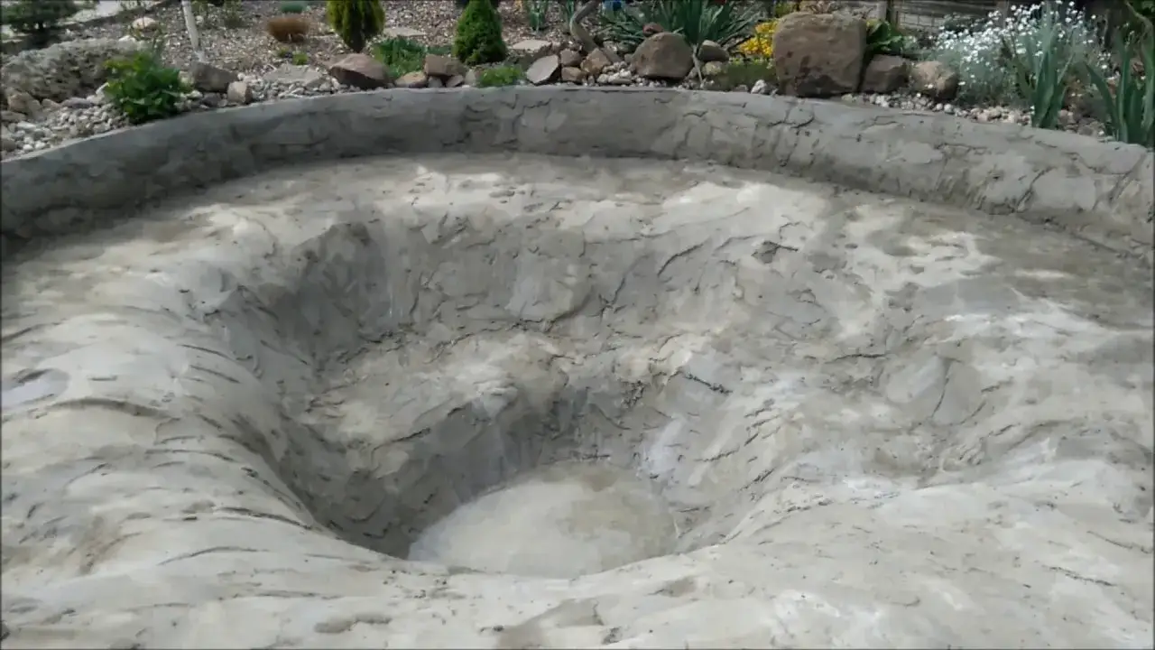 Zdjęcie Jak zrobić oczko wodne z betonu - uniknij najczęstszych błędów