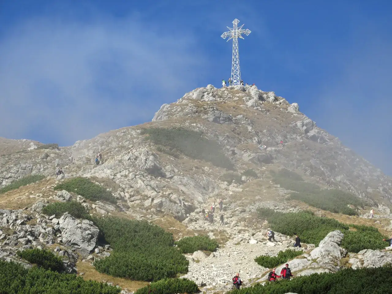 Zdjęcie Czy szlak na Giewont jest otwarty? Sprawdź aktualne informacje!