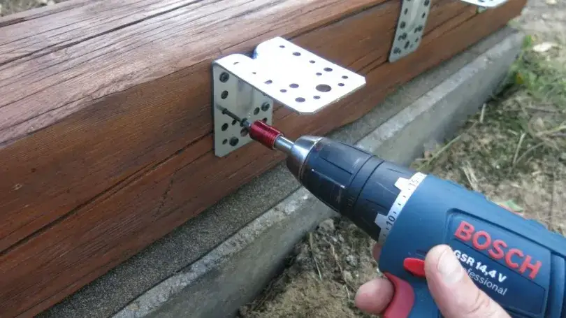 Zdjęcie Jak zrobić ławkę ogrodową z bali – krok po kroku bez błędów