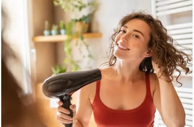 Zdjęcie Ile prądu zużywa suszarka? Sprawdź koszty i oszczędności