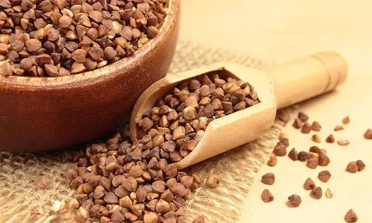 Zdjęcie Jak kwitnie kasza gryczana - poznaj sekrety jej kwitnienia i wzrostu