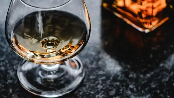 Zdjęcie Alkohol we Francji: Co warto wiedzieć o trunkach i ich historii