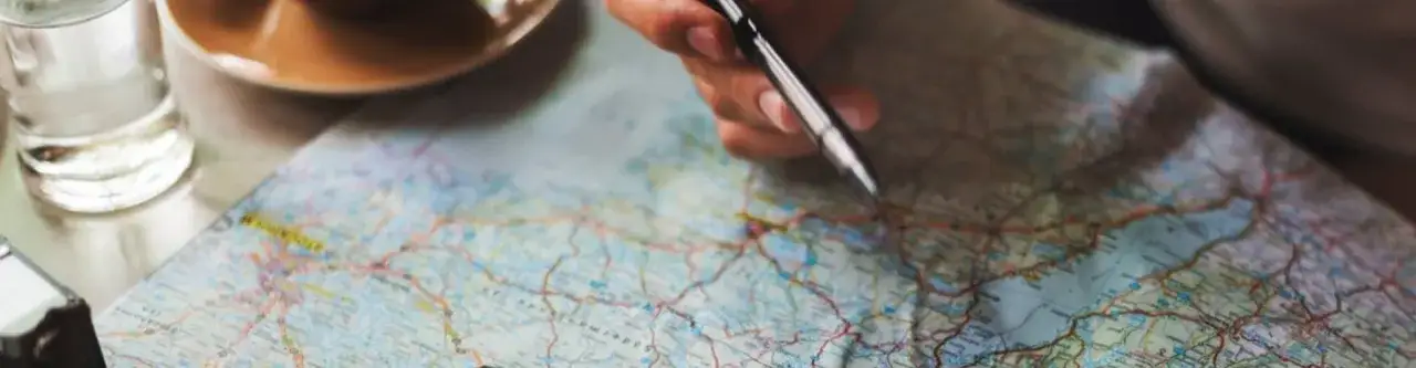 Zdjęcie Ile zarabia biuro podróży? Sprawdź pensje i benefity w branży