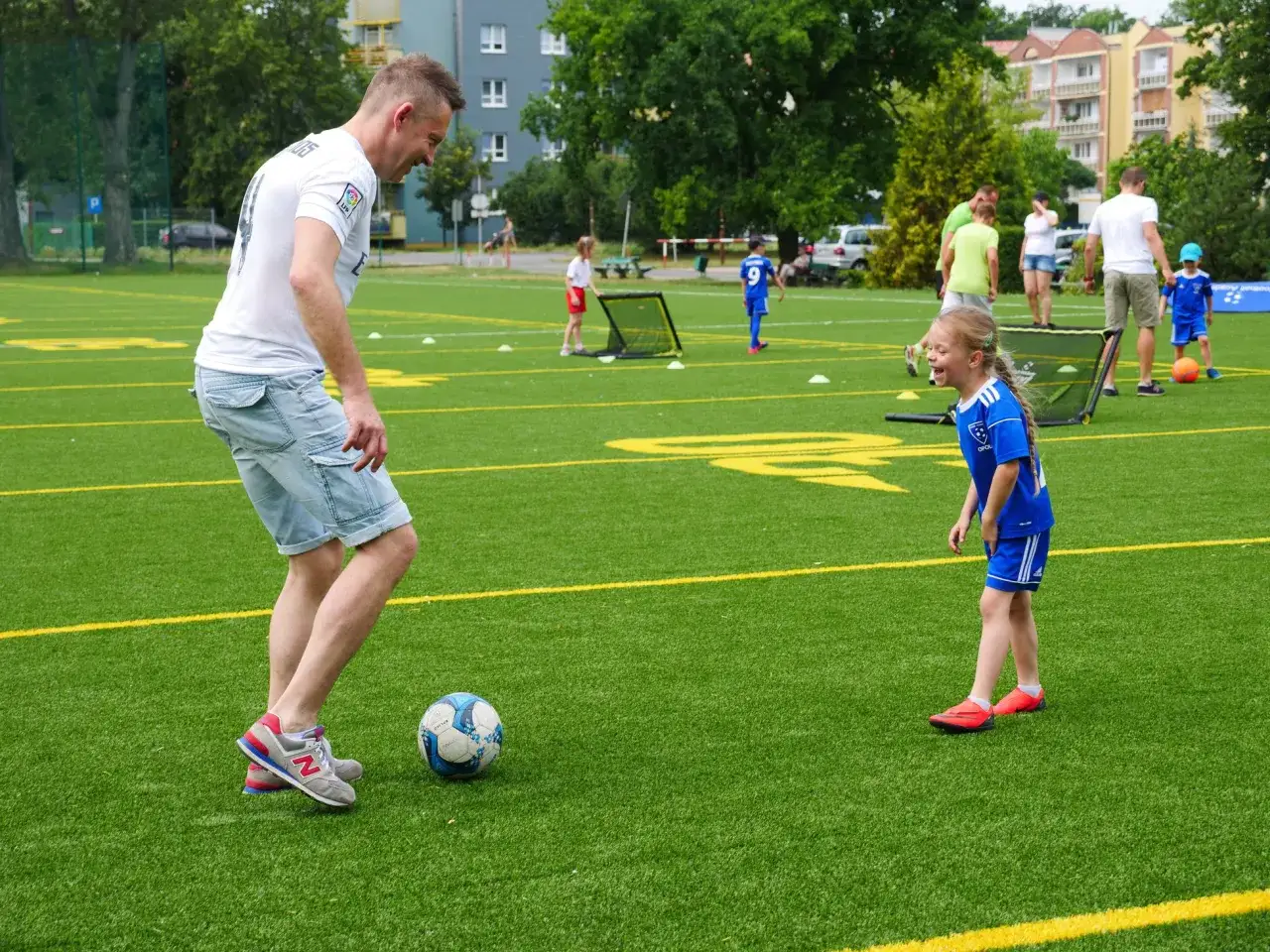 Zdjęcie Kiedy zapisać dziecko na piłkę nożną, aby uniknąć błędów w treningu?