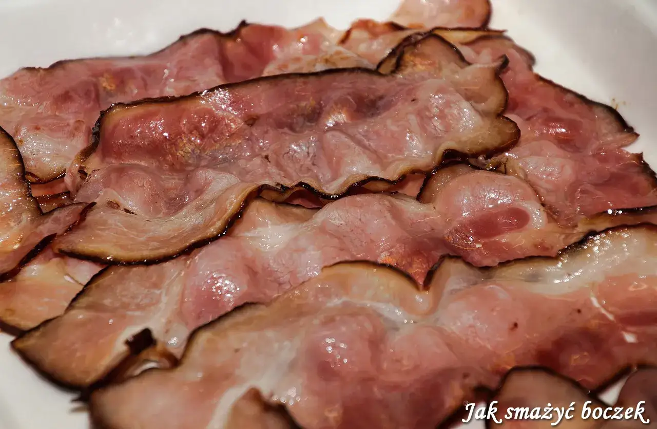 Zdjęcie Jak zrobić boczek na patelni, aby był chrupiący i smaczny