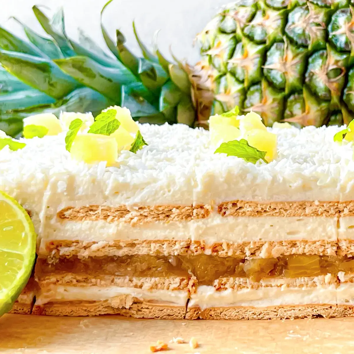 Zdjęcie Pyszne ciasto piña colada – przepis na tropikalny deser bez trwogi