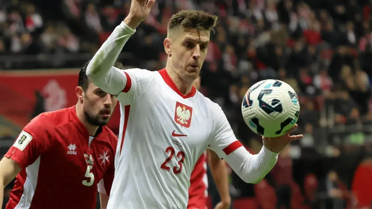 Zdjęcie Ile zarabia Piątek? Szokujące fakty o jego pensji w piłce nożnej