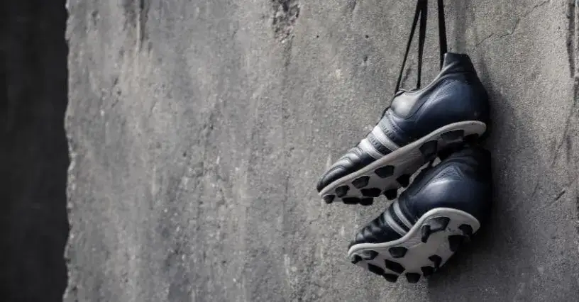 Zdjęcie Jak rozbić buty piłkarskie i uniknąć bólu podczas gry