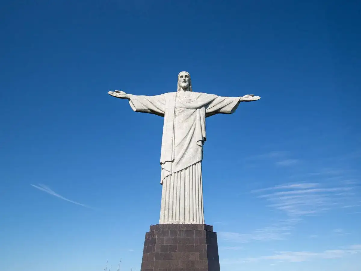 Zdjęcie Ile metrów ma pomnik Jezusa w Rio de Janeiro? Zaskakujące wymiary!