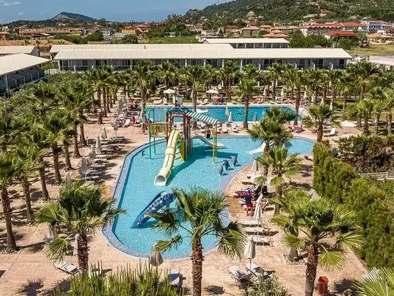 Zdjęcie Ile trwa lot do Grecji Zakynthos? Sprawdź czas przelotu z Polski