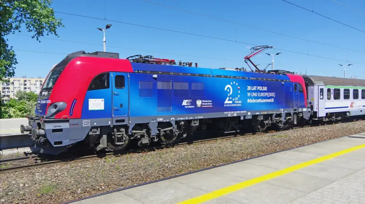 Zdjęcie Jak dojechać do Uniejowa pociągiem? Wszystkie połączenia i wskazówki.