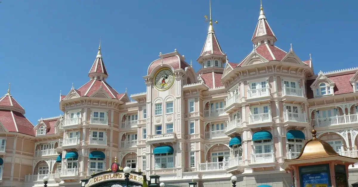 Zdjęcie Ile kosztuje wyjazd do Disneylandu? Sprawdź ukryte wydatki!