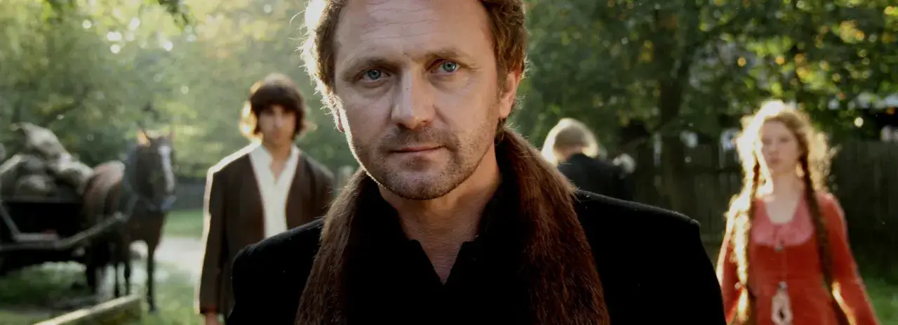 Zdjęcie Reżyser filmu Pętla: Kto stoi za kultowymi wersjami?