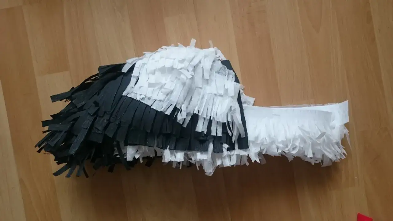 Zdjęcie Skrzydła jak zrobić strój bociana - łatwe kroki do stworzenia kostiumu