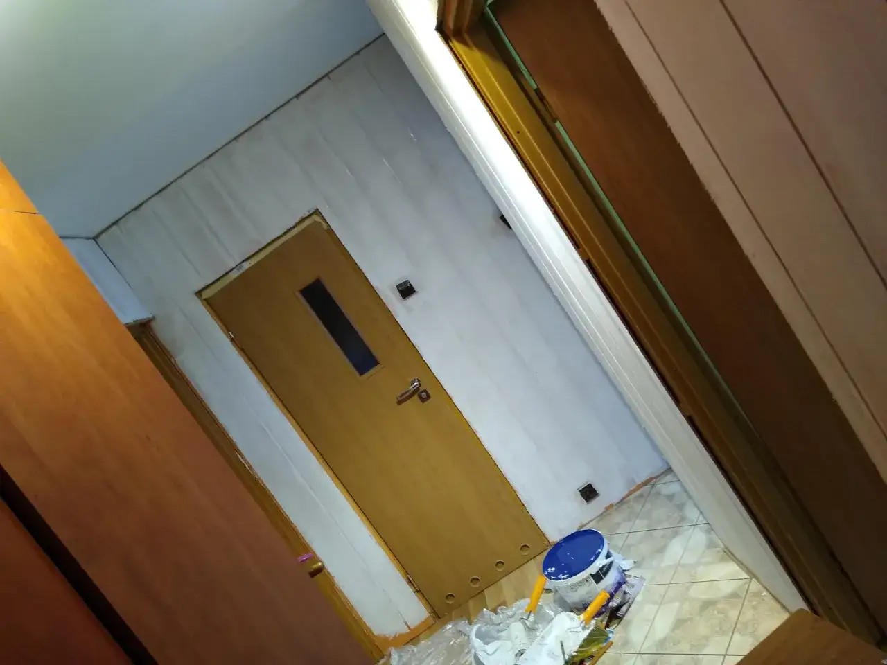 Zdjęcie Jak pomalować panele PCV, aby uniknąć najczęstszych błędów?