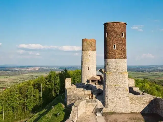 Zdjęcie Góry Świętokrzyskie: Atrakcje, legendy i szlaki. Planujesz wyjazd?