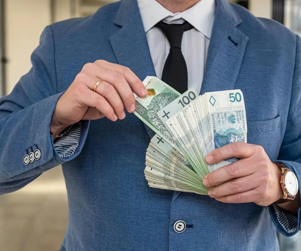 Zdjęcie Ile zarabia pracownik spółdzielni mieszkaniowej? Zaskakujące różnice!