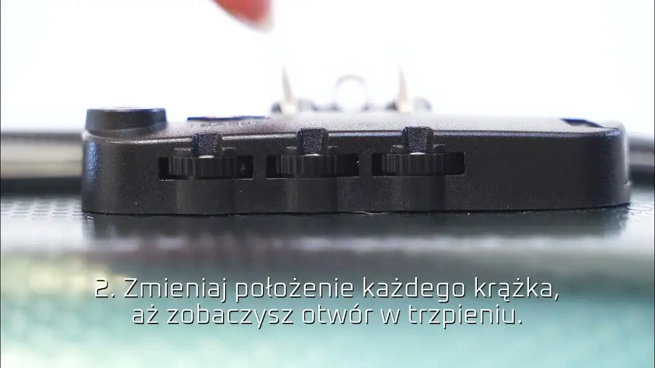 Zdjęcie Jak zresetować kod w walizce i odzyskać dostęp do swoich rzeczy