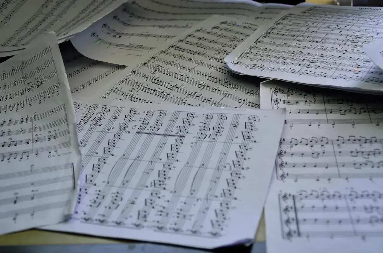 Zdjęcie Kto skomponował wariacje symfoniczne? Poznaj znanych kompozytorów