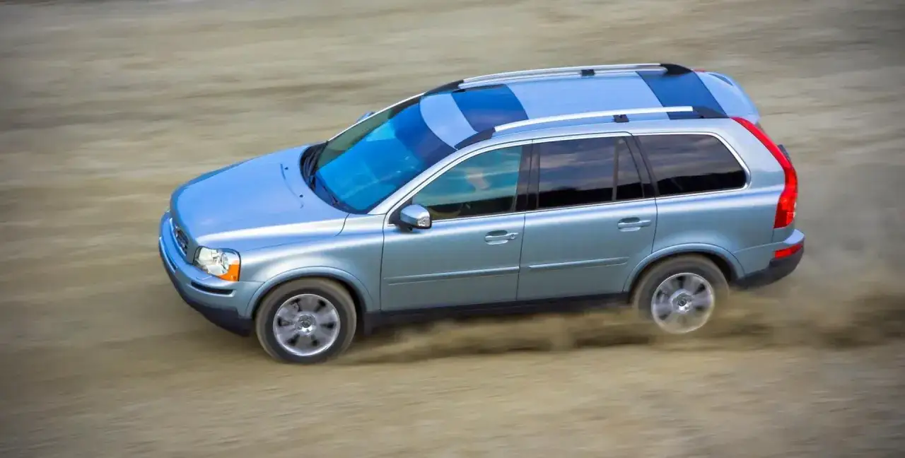 Zdjęcie Jaki SUV w teren wybrać? Oto modele, które nie zawiodą w trudnych warunkach