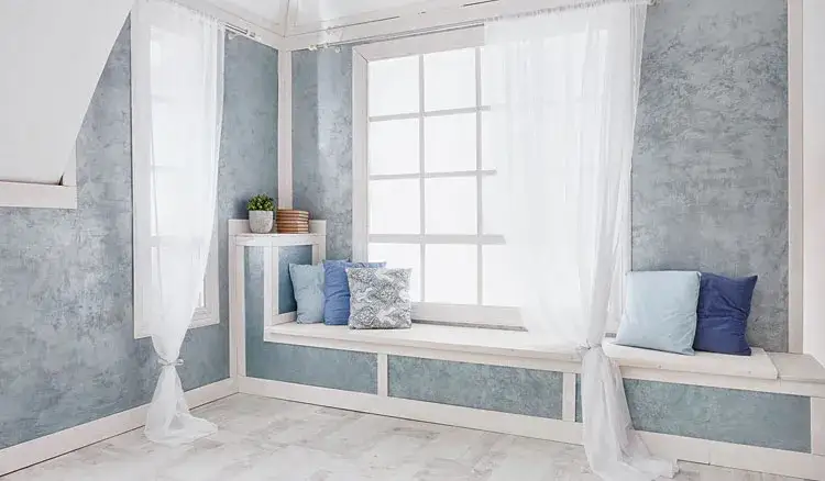 Zdjęcie Jak ozdobić parapet w sypialni: 10 inspirujących pomysłów